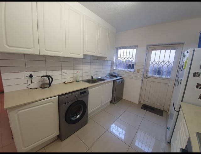 3 BEDROOM DUPLEX TO LET IN UMHLANGA CENTRAL